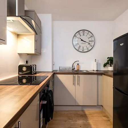 Liverpool City Centre - Fabulous 3 En-Suite Bedrooms - Sleeps 10 People Экстерьер фото